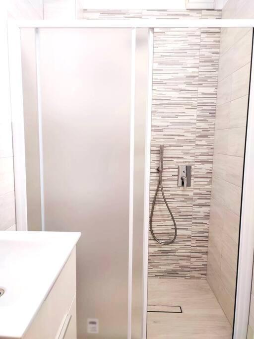 Ambroeus Apartmens Casa Spaziosa In Centro Paese Inzago Екстериор снимка